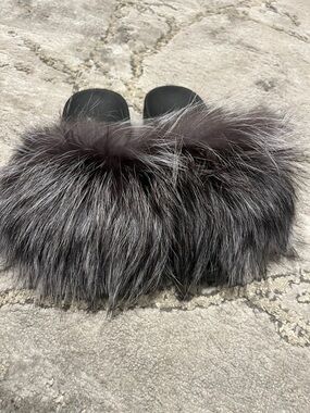 Fluffy Faux Fur Slide Sandals in Charcoal and Black